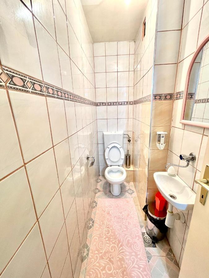 Airport Sarajevo Apartment 2 Luaran gambar